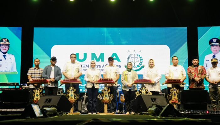Buka Festival UMKM dan Pasar 1001 Malam di Lampung Timur, Gubernur Rahmat Mirzani Djausal Dorong Kolaborasi Lintas Sektor dalam Pengembangan UMKM agar Naik Kelas dan Berdaya Saing