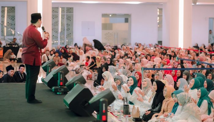 Purnama Wulan Mirza Hadiri Kajian Akbar BI Lampung, Ustaz Hilman Fauzi Ungkap Rahasia Hidup Berkah