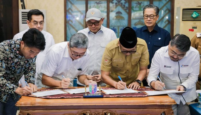 Lampung Jadi Proyek Perdana Bioetanol Nasional, Gubernur Mirza Teken Deklarasi Bersama Pertamina dan Toyota