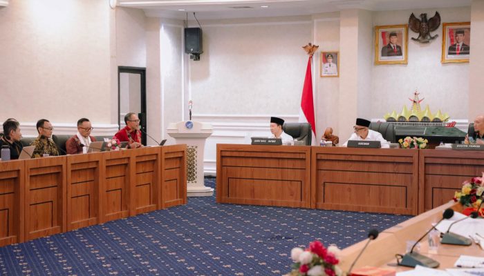 Gubernur Mirza Perkuat Sinergi BI, OJK, dan DJPb untuk Dorong Pertumbuhan Ekonomi Lampung yang Inklusif