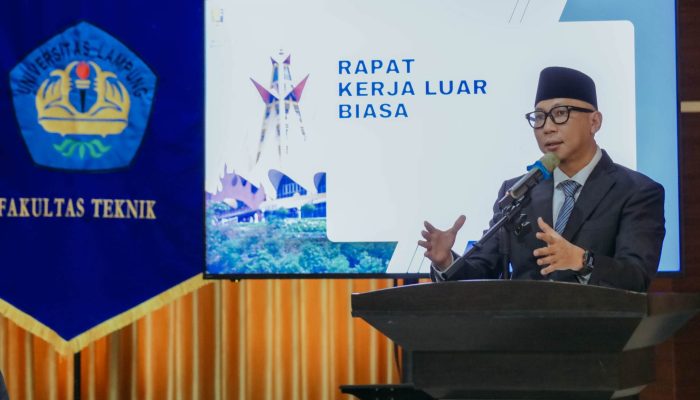 Gubernur Mirza Ajak Lulusan Teknik Unila Jadi Pencipta Inovasi dan Penggerak Pembangunan Lampung