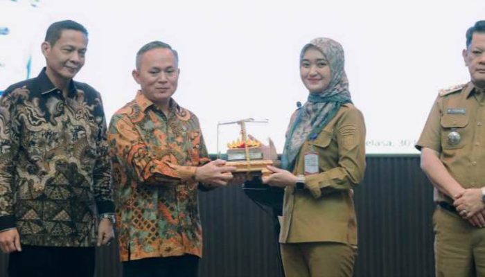 Wagub Jihan Nurlela Dampingi Wamen HAM Mugiyanto dalam Sosialisasi Penguatan Kapasitas HAM bagi ASN di Lingkungan Pemprov Lampung