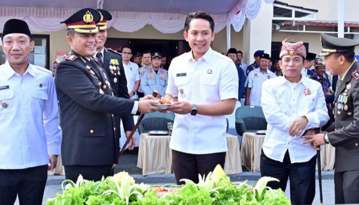 Bupati Egi Hadiri HUT ke-80 Bhayangkara, Kapolres Lampung Selatan Tegaskan Komitmen Pelayanan Terbaik bagi Masyarakat