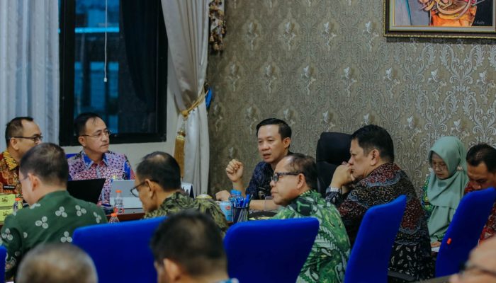 Sekdaprov Marindo Kurniawan Pimpin Pembahasan Rancangan Awal KUA-PPAS Provinsi Lampung Tahun Anggaran 2027