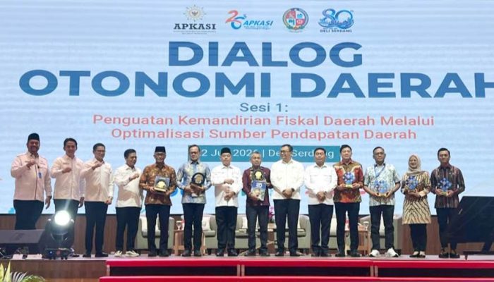 Perkuat Kemandirian Fiskal Daerah, Bupati Radityo Egi Ikuti Dialog Otonomi Daerah pada HUT ke-26 Apkasi