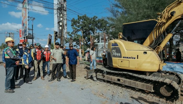 Gubernur Mirza Tinjau Perbaikan Jalan Gunung Sugih–Kota Gajah, Akhiri Penantian Puluhan Tahun Warga