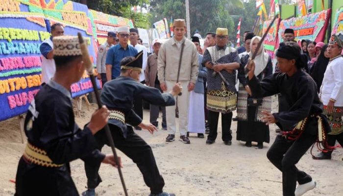 Membangun Masa Depan Generasi dari Desa, Bupati Radityo Egi Resmikan Ponpes dan SMP IT Al Fatih di Sidomulyo