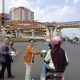 Jumat Berkah, Taring Lampung Bagikan Ratusan Nasi Kotak Kepada Warga ‎