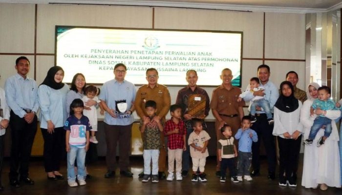 Kajari Lampung Selatan Serahkan Penetapan Perwalian, Dinas Sosial Kawal Hak Delapan Anak Yayasan Bussaina Lampung