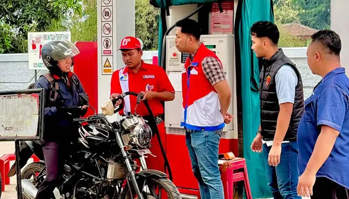 Keluhan Antrean BBM Ditindaklanjuti, SPBU Metro Kibang Didatangi Tim Gabungan